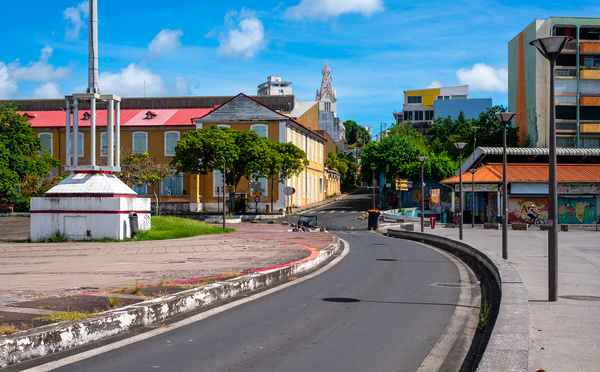 Guadeloupe: un homme tué par balles alors qu'il circulait en scooter