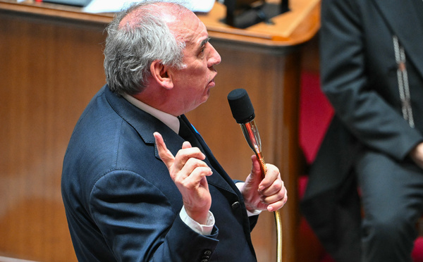 Nouvelle-Calédonie: Bayrou juge "possible" un accord