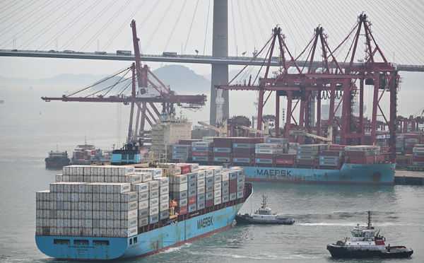 La surtaxe américaine sur les produits chinois fixée à 145%, les marchés s'enfoncent