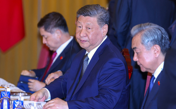 Xi à Hanoï, appelle le Vietnam à s'opposer avec la Chine à "l'intimidation"
