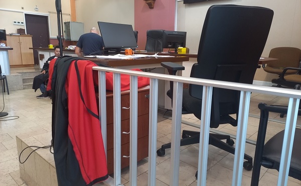 Affaire du matricide : le procès renvoyé après une journée d’audience