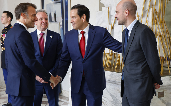 Ukraine: réunions en cascade à Paris avec Américains, Européens et Ukrainiens