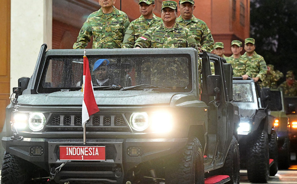 Indonésie: l'inquiétante militarisation du régime six mois après l'arrivée de Prabowo