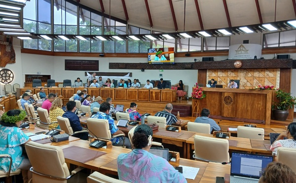 Géros veut rétablir les indemnités pour les élus de Moorea