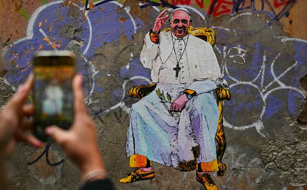 "Eminence!": au Vatican, les cardinaux sous le feu des projecteurs