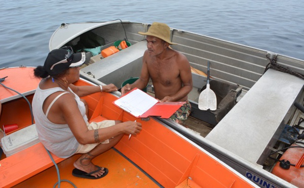 Défusion à Tautira : le comité 808 en campagne dans le lagon