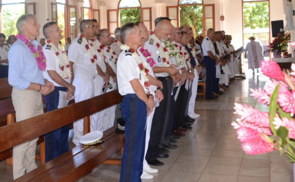 Les gendarmes célèbrent la Sainte-Geneviève en l'église du Sacré-Coeur de Arue