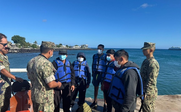 Cinq pêcheurs arrivent aux îles Galapagos après 55 jours de dérive en mer