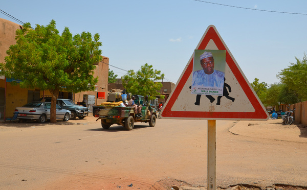 Mali: la junte serre l'étau, craintes d'une confiscation du pouvoir à long terme