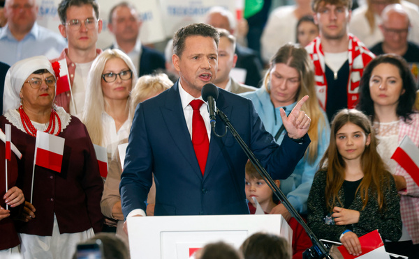 Pologne: le maire pro-européen de Varsovie en pole position pour la présidence