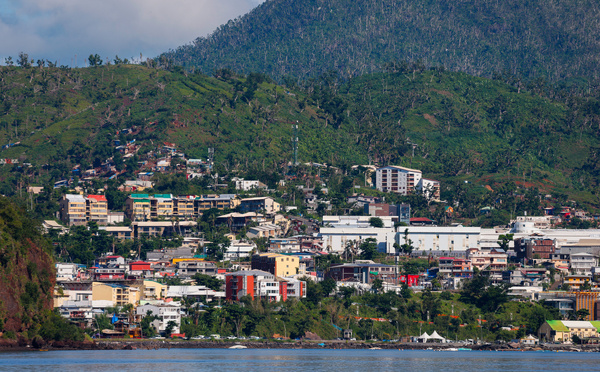Le projet de loi pour la "refondation" de Mayotte largement adopté au Sénat