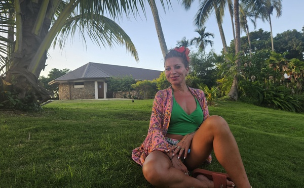 Doully, rauque ’n drôle au Fenua