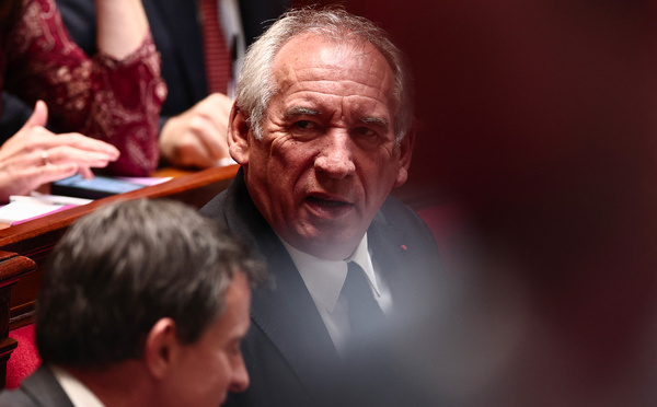 L'Assemblée rejette la motion de censure LFI contre Bayrou