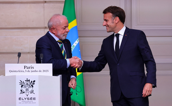 A Paris, Lula exhorte Macron à conclure l'accord UE-Mercosur