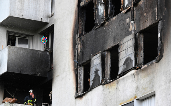 A Reims, l'incendie d'un immeuble fait quatre morts, dont un enfant