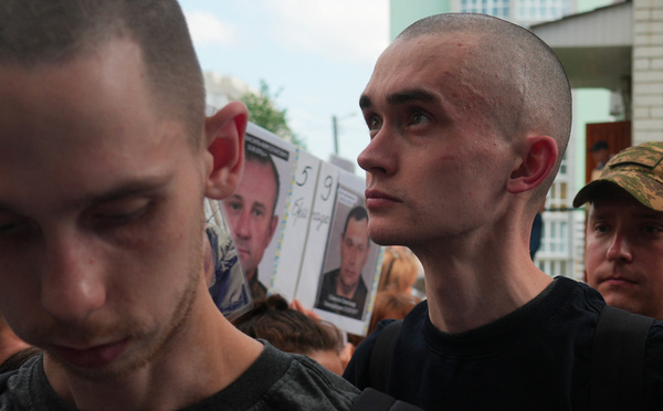 Ukraine: deuxième phase d'un échange de prisonniers après des frappes nocturnes