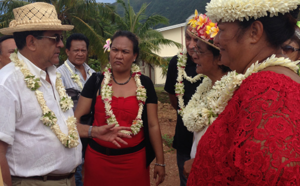 Edouard Fritch conduit une tournée gouvernementale aux îles Sous-le-vent