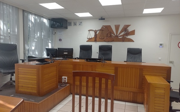 6 ans ferme et un mandat d’arrêt pour le père incestueux