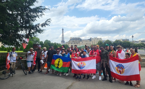 ​Marche parisienne pour les agents pénitentiaires du fenua