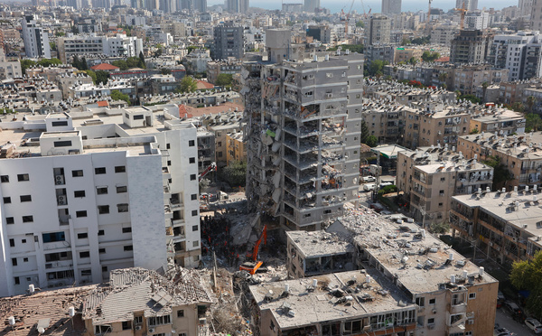 Israël visé par des frappes iraniennes meurtrières, quatrième jour d'offensive sur l'Iran