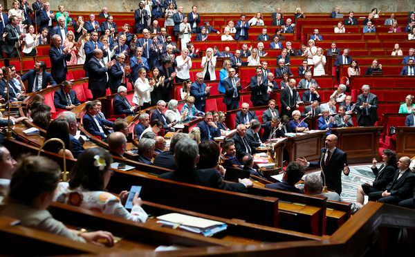 L'Assemblée approuve la loi "simplification", et la suppression des zones à faibles émissions