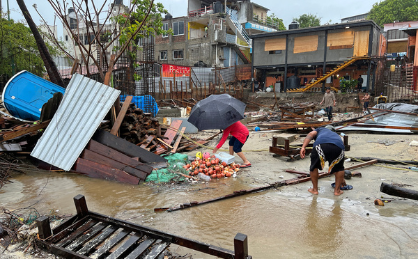 Mexique: l'ouragan Erick touche terre avec des vents allant jusqu'à 205 km/heure