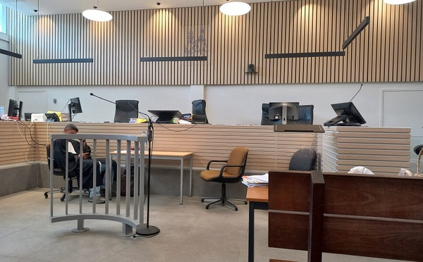 “Je suis toujours aux aguets” dit la victime à la barre