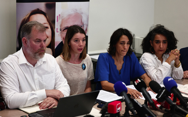 Les proches des deux Français détenus en Iran, sans nouvelles, dénoncent une "disparition forcée"