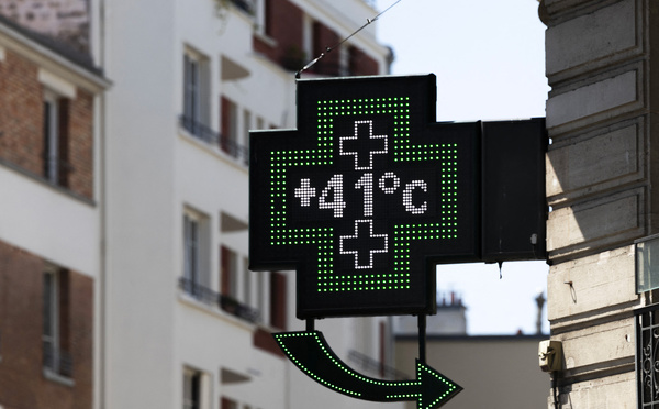 La canicule atteint son pic, l'Île-de-France suffoque