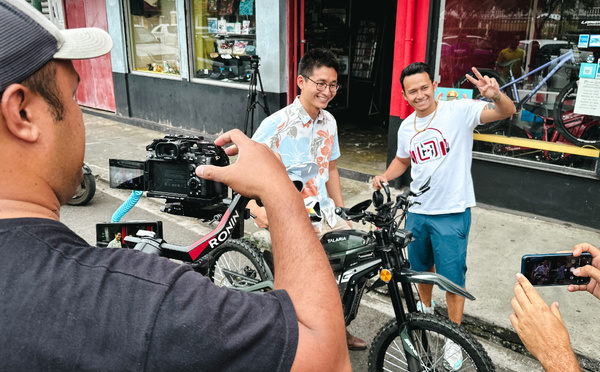 “Mets ton casque”, la campagne de sensibilisation 2.0 de Jordy Chan