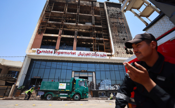 Irak: un incendie fait plus de 60 morts dans un centre commercial