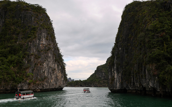 Naufrage dans la baie d'Halong: au moins 35 morts et quatre disparus
