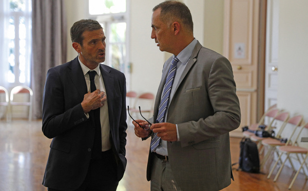 Corse: le projet constitutionnel maintenu sans tenir compte du Conseil d'Etat