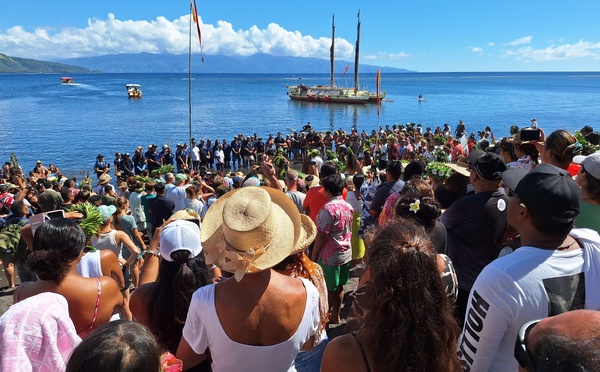 ​Le retour de Hōkūle’a célébré à Tautira 