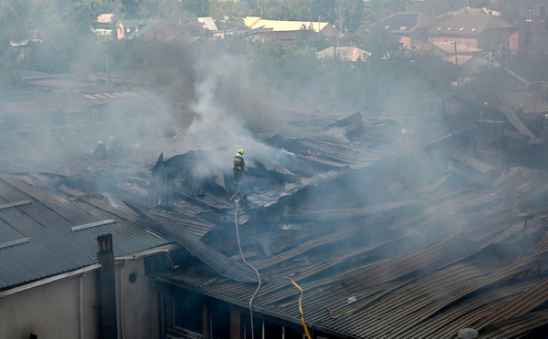 Ukraine: au moins 25 morts dans des frappes russes au lendemain de l'ultimatum de Trump