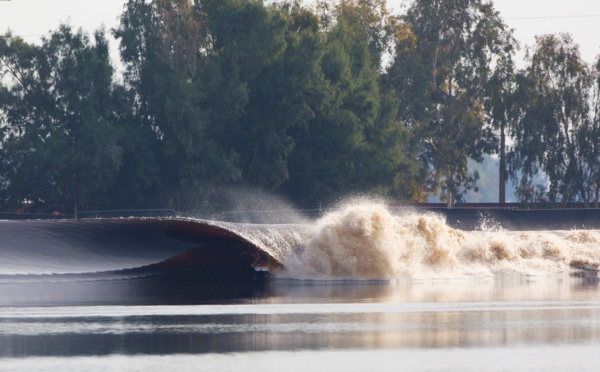 Surf « La vague parfaite de Kelly Slater » : Raimana Van Bastolaer y était…