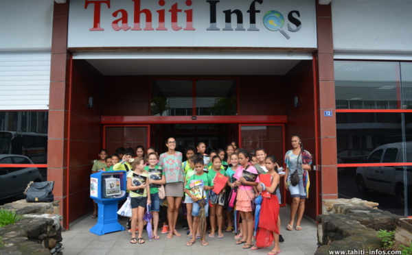 30 élèves de CM1 visitent Tahiti Infos