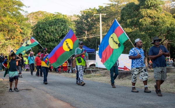 Nouvelle-Calédonie: Le FLNKS rejette l'accord de Bougival