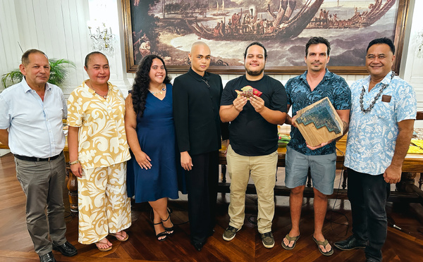 Cinq artistes polynésiens en route pour l'Hexagone