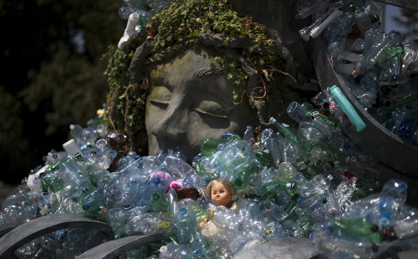 Le traité sur le plastique "au bord du gouffre"