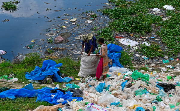 Pollution plastique: quelques heures pour un impossible traité