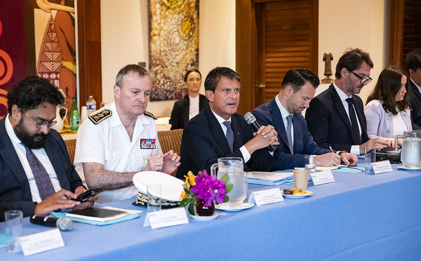 En Nouvelle-Calédonie, Valls face au rejet par le FLNKS de l'accord de Bougival