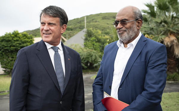 Nouvelle-Calédonie: Valls lance les travaux de mise en œuvre de l'accord de Bougival