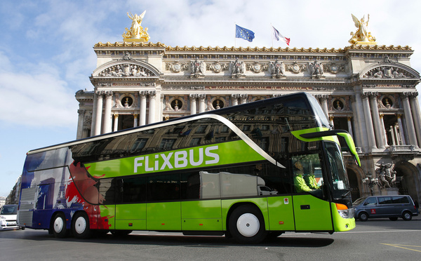 "Une invasion": face au surtourisme, Paris veut moins de cars