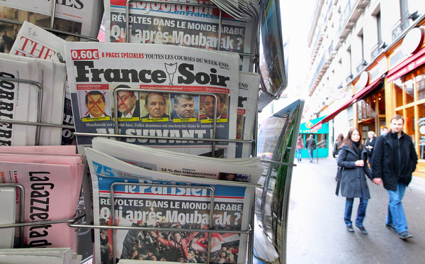 IA et médias: la presse française cible des bases de données sur Internet