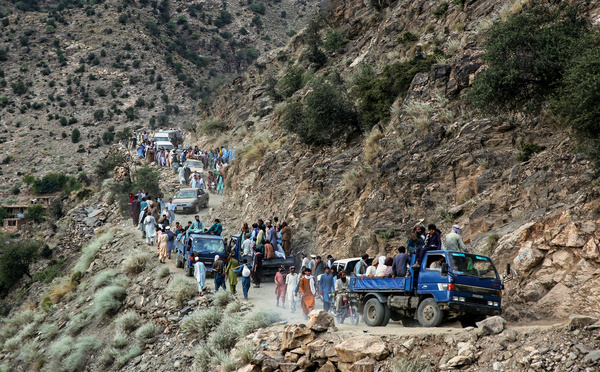 Plus de 2.200 morts dans le pire séisme de l'histoire récente en Afghanistan