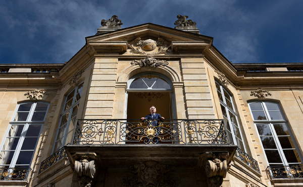 Bayrou a remis sa démission, Macron veut nommer très vite son successseur