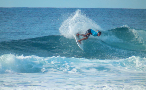 Surf Pro – Rangiroa Pro : Des vagues et du beau spectacle MAJ