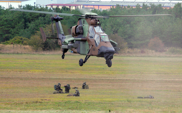 Une base militaire survolée par plusieurs drones dans la Marne