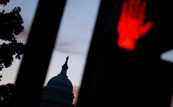 Les Etats-Unis entrent en paralysie budgétaire, sans issue visible à court terme